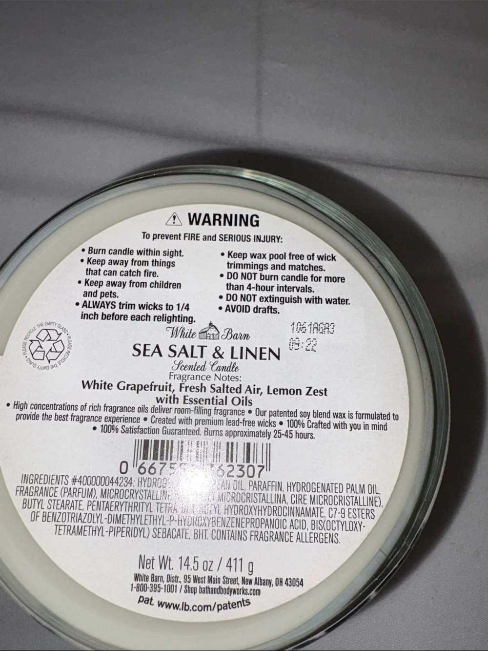 Bath & Body Works White Barn candle 14.5 oz 3 wick new Sea Salt and Linen